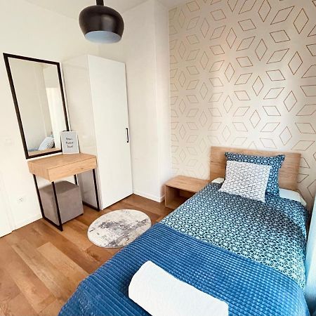 Tower Apartment Pristina Extérieur photo
